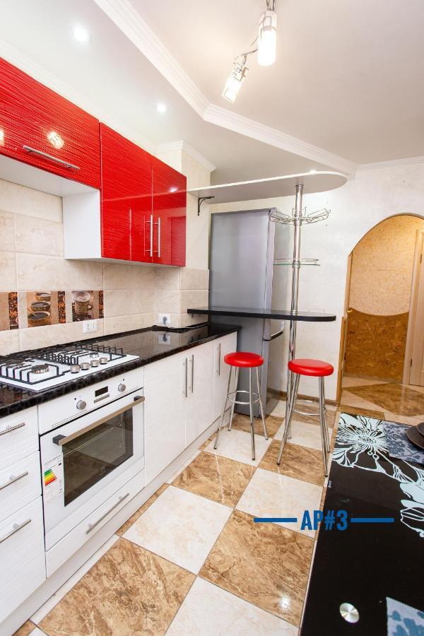 Центр. Хмельницького. 2 Спальні Ternópil Exterior foto